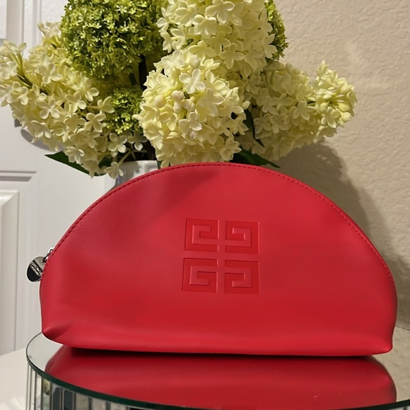 Givenchy Parfums Pouch Cosmetic Bag Clutch Red Shell Shape Big Size - Picture 1 of 9